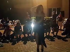 Thomas toistaa hänen hyvä Donald mez