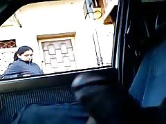 Flash ensin katsoa sivuttain ja sitten nähdä se eteen