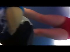 Ujo teini koko pensas ja iso tissit uinnin jälkeen